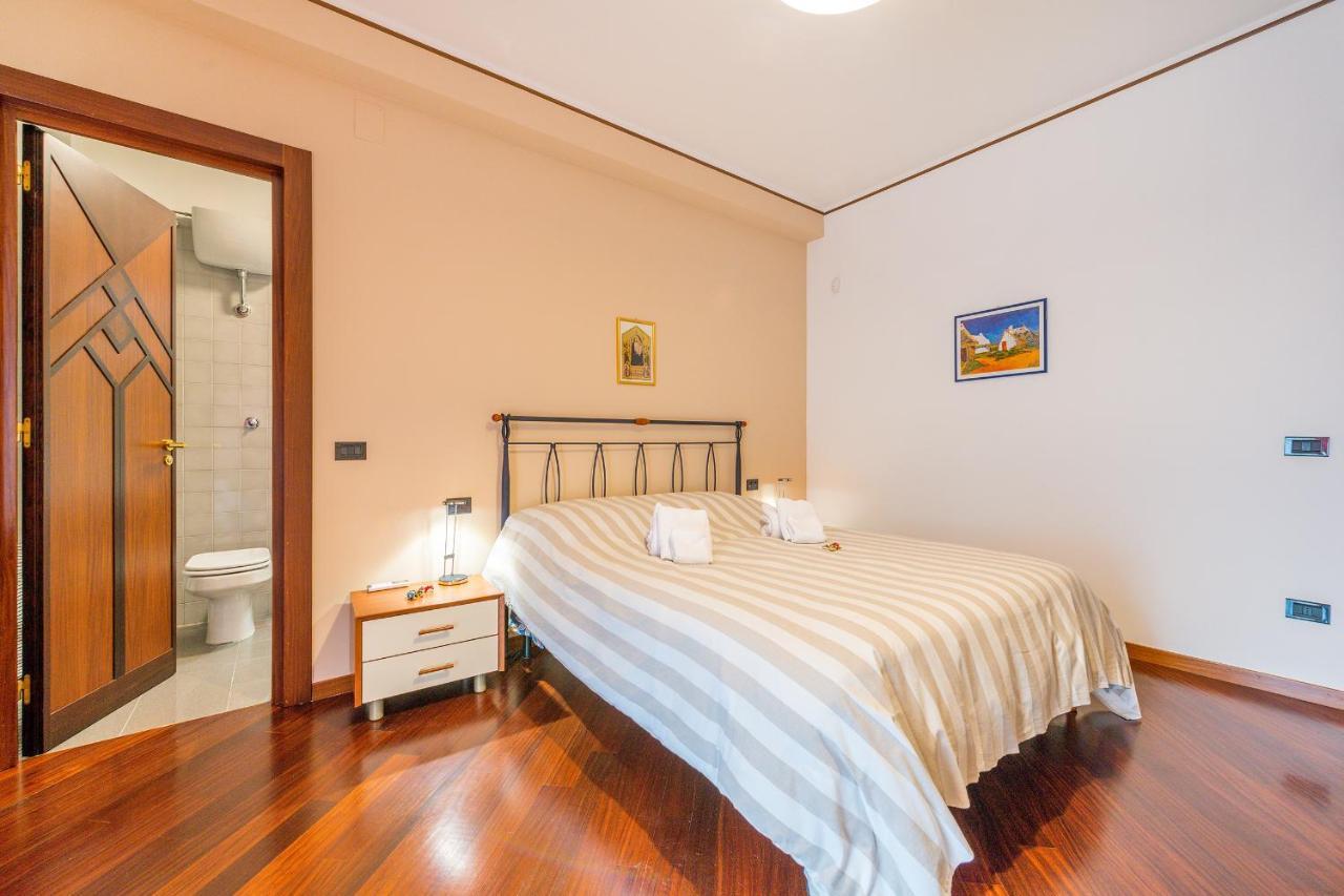 Bed and Breakfast A Casa Di Sara Ermy Бари Экстерьер фото